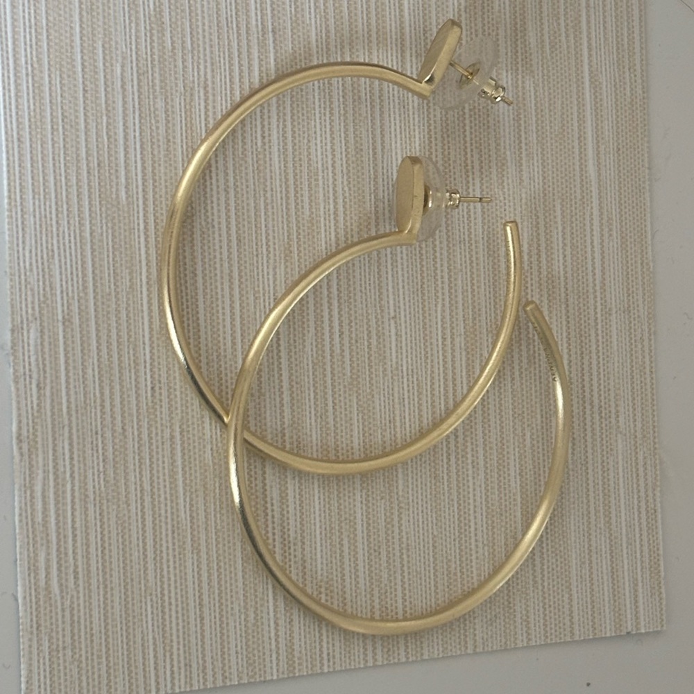 Kendra Scott gold hoops